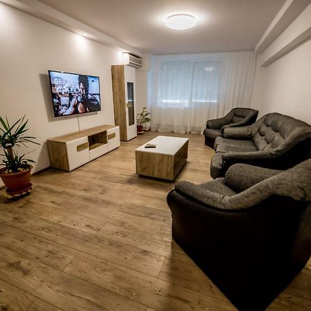 Apartament Sorina Maria Διαμέρισμα Ντέβα Εξωτερικό φωτογραφία