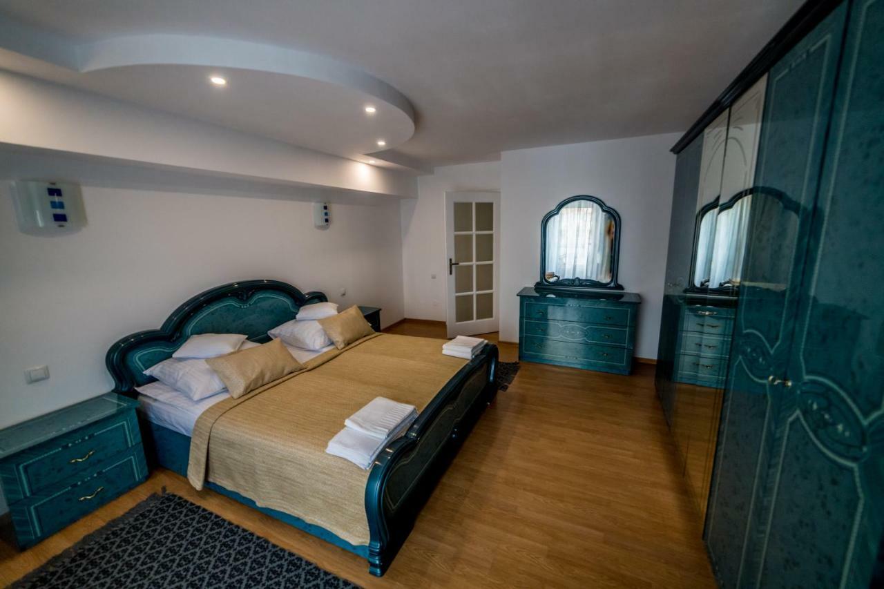 Apartament Sorina Maria Διαμέρισμα Ντέβα Εξωτερικό φωτογραφία