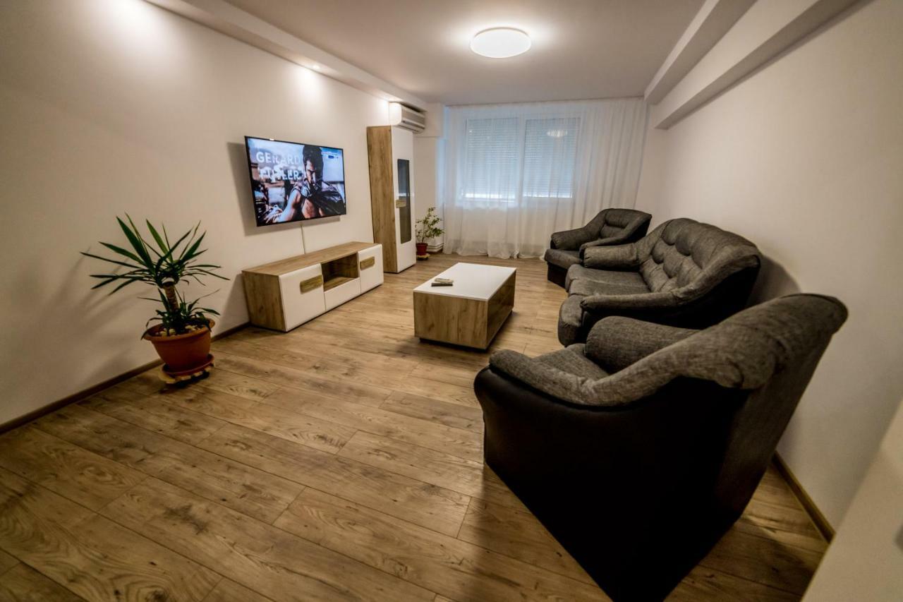 Apartament Sorina Maria Διαμέρισμα Ντέβα Εξωτερικό φωτογραφία