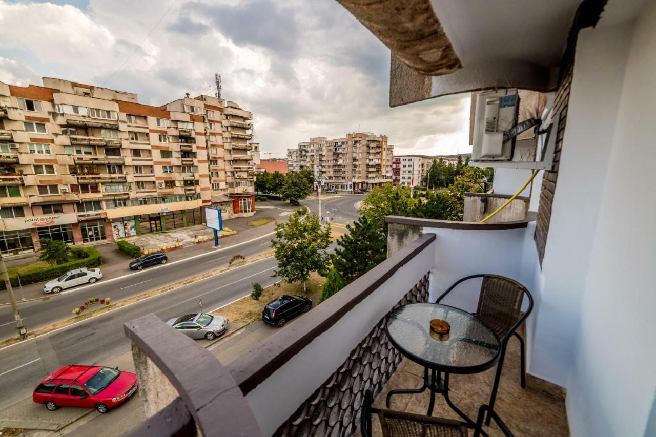 Apartament Sorina Maria Διαμέρισμα Ντέβα Εξωτερικό φωτογραφία