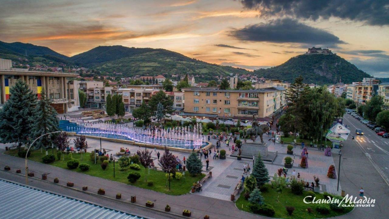 Apartament Sorina Maria Διαμέρισμα Ντέβα Εξωτερικό φωτογραφία